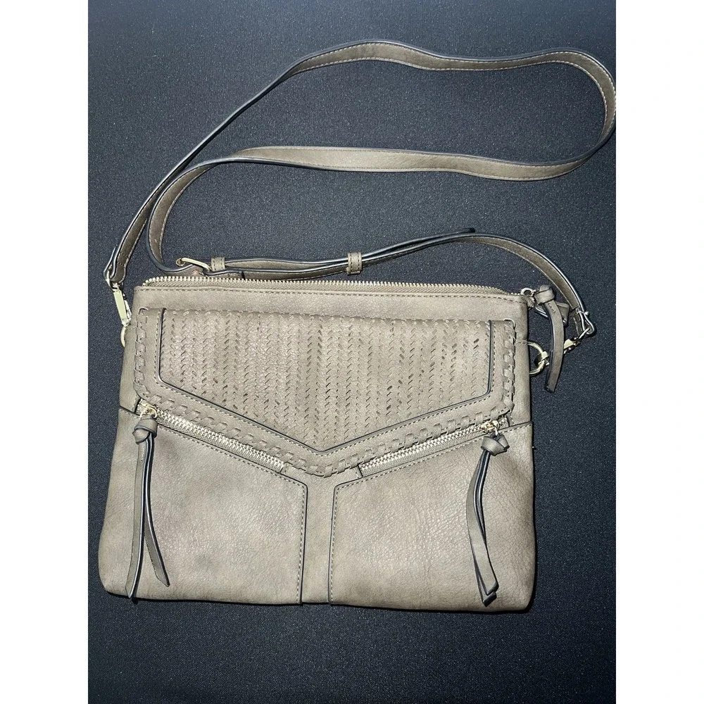 Torrid Olive‎ Green Faux Leather Perforated Crossbody Bag Adjustable Strap - Picture 5 of 8
